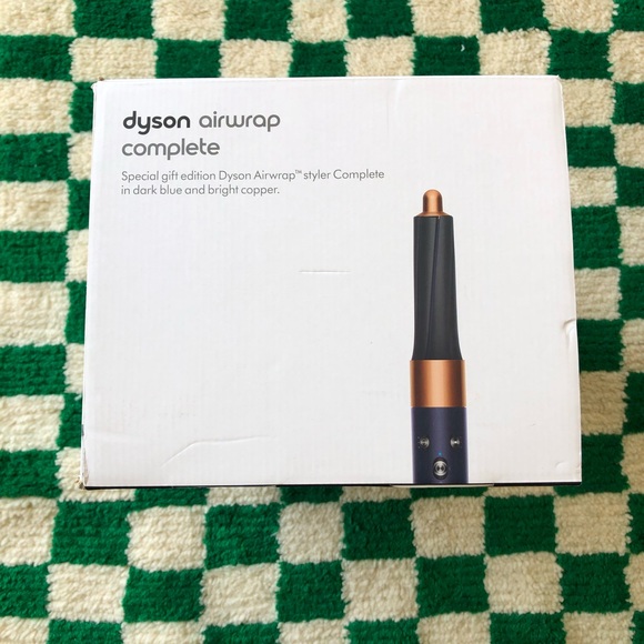 **SOLD** Limited Edition Dyson Airwrap Complete - Prussian Blue/Rich Copper - Picture 13 of 13